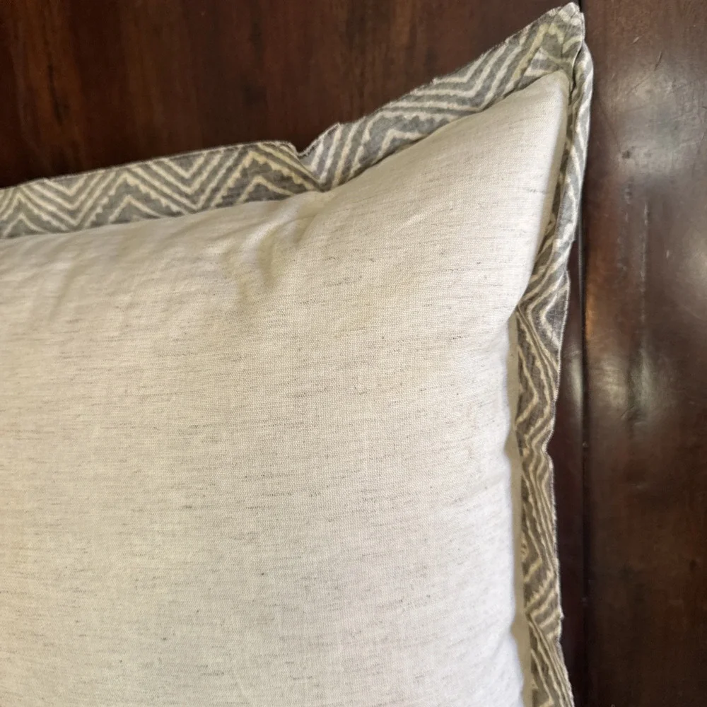 Pottery Barn Throw Pillow Owl Bird Embroidered Appliqué‎ Feather Insert Cover